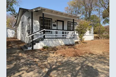 2913 Avenue A, Fort Worth, TX 76105 - Photo 2