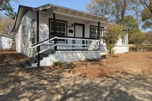2913 Avenue A, Fort Worth, TX 76105 - Photo 2