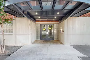 2502 Live Oak St, Dallas, TX 75204 - Photo 2