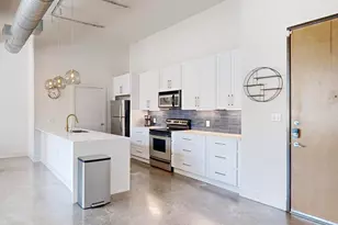 2502 Live Oak St, Dallas, TX 75204 - Photo 10