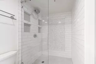 2502 Live Oak St, Dallas, TX 75204 - Photo 18
