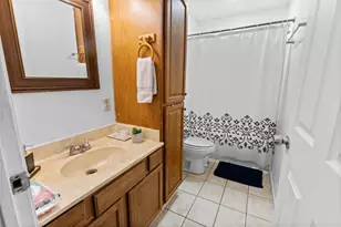 401 E Davis Ave, Alvarado, TX 76009 - Photo 8