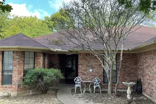 108 Jim Cir, Lorena, TX 76655 - Photo 2