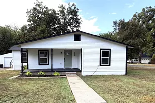 600 Scurlock St, Grandview, TX 76050 - Photo 1