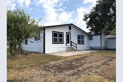 600 Scurlock Street, Grandview, TX 76050 - Photo 18