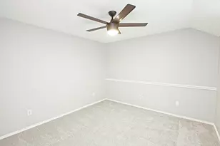1379 Honeysuckle Ln, Lewisville, TX 75077 - Photo 22