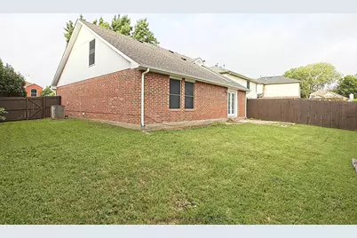 1379 Honeysuckle Lane, Lewisville, TX 75077 - Photo 2