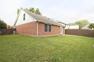1379 Honeysuckle Ln, Lewisville, TX 75077 - Photo 2