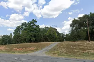 1912 S Main St, Lindale, TX 75771 - Photo 1