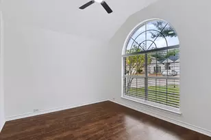 4908 Skymeadow Dr, Fort Worth, TX 76135 - Photo 2