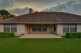 8240 Saddlebrook Dr, Benbrook, TX 76116 - Photo 4