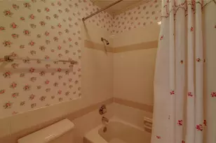8240 Saddlebrook Dr, Benbrook, TX 76116 - Photo 22