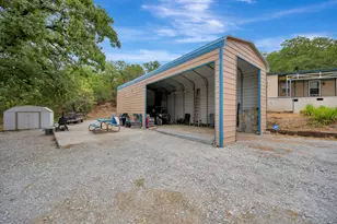445 Lakeside Dr, Bowie, TX 76230 - Photo 32
