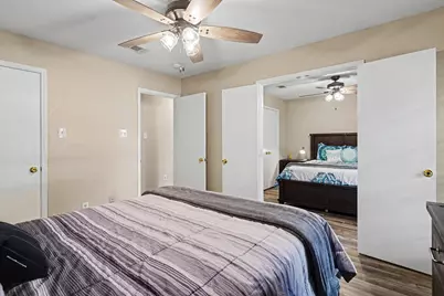 637 Oak View Court, Azle, TX 76020 - Photo 16
