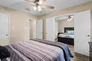637 Oak View Ct, Azle, TX 76020 - Photo 16