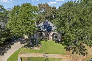 905 Forest Hollow Dr, Hurst, TX 76053 - Photo 16