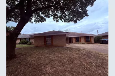 2612 S Meadow Drive, Fort Worth, TX 76133 - Photo 1