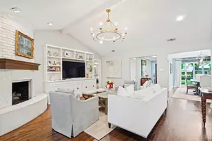 9049 Maguires Bridge Dr, Dallas, TX 75231 - Photo 6