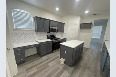 3621 Stockton Drive, Carrollton, TX 75010 - Photo 4