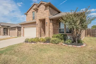 300 Oakbluff Dr, Denton, TX 76210 - Photo 2