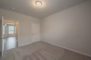 300 Oakbluff Dr, Denton, TX 76210 - Photo 22