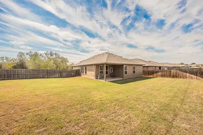 300 Oakbluff Drive, Denton, TX 76210 - Photo 40