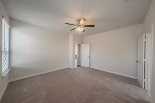 300 Oakbluff Dr, Denton, TX 76210 - Photo 16