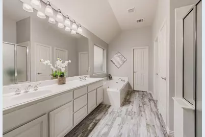 307 Park Haven Boulevard, Euless, TX 76039 - Photo 22