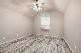 307 Park Haven Blvd, Euless, TX 76039 - Photo 28
