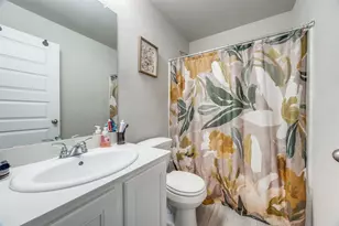 926 Hurstwood Dr, Van Alstyne, TX 75495 - Photo 6