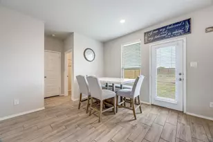 926 Hurstwood Dr, Van Alstyne, TX 75495 - Photo 10
