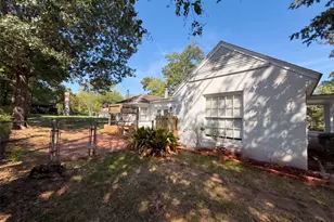 1113 S Sylvan Ave, Palestine, TX 75801 - Photo 30