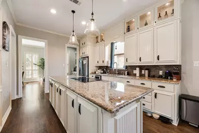 2217 Clearspring Drive S, Irving, TX 75063 - Photo 10