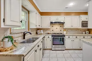 1111 Berkshire Ct, Trophy Club, TX 76262 - Photo 14