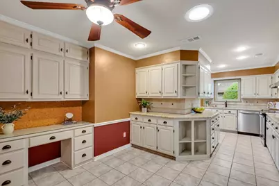1111 Berkshire Court, Trophy Club, TX 76262 - Photo 16