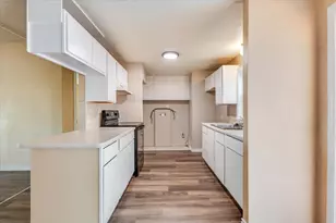 209 Wicker Hill Rd, Burleson, TX 76028 - Photo 14