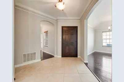 5846 Pinebrook Drive, The Colony, TX 75056 - Photo 2