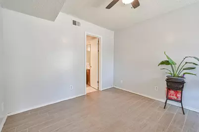555 Ranch Trail #206, Irving, TX 75063 - Photo 8