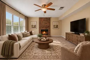 1203 White Dr, Cedar Hill, TX 75104 - Photo 2