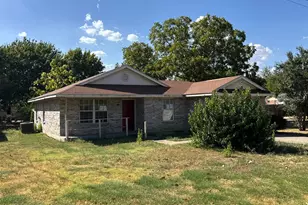 800 Maple St, Howe, TX 75459 - Photo 1