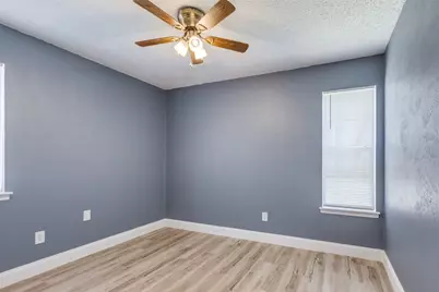 451 Wilshire Avenue, Azle, TX 76020 - Photo 12