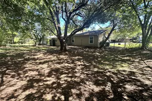 1222 S Lamar St, Weatherford, TX 76086 - Photo 16