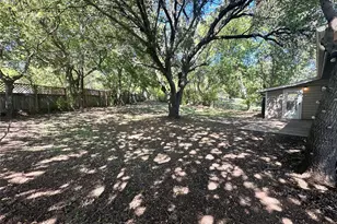 1222 S Lamar St, Weatherford, TX 76086 - Photo 14