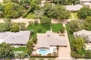 3923 Weeburn Dr, Dallas, TX 75229 - Photo 32