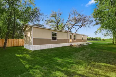 517 Main Street, Bridgeport, TX 76426 - Photo 26
