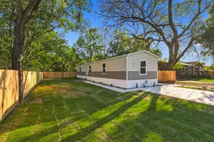 517 Main St, Bridgeport, TX 76426 - Photo 28