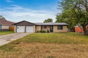 1240 E Jefferson St, Van Alstyne, TX 75495 - Photo 2