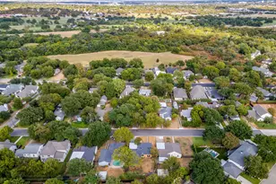 720 Northwood Rd, Fort Worth, TX 76107 - Photo 20