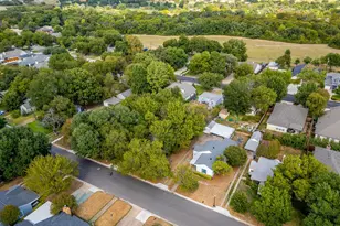720 Northwood Rd, Fort Worth, TX 76107 - Photo 6