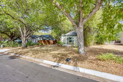 720 Northwood Road, Fort Worth, TX 76107 - Photo 10